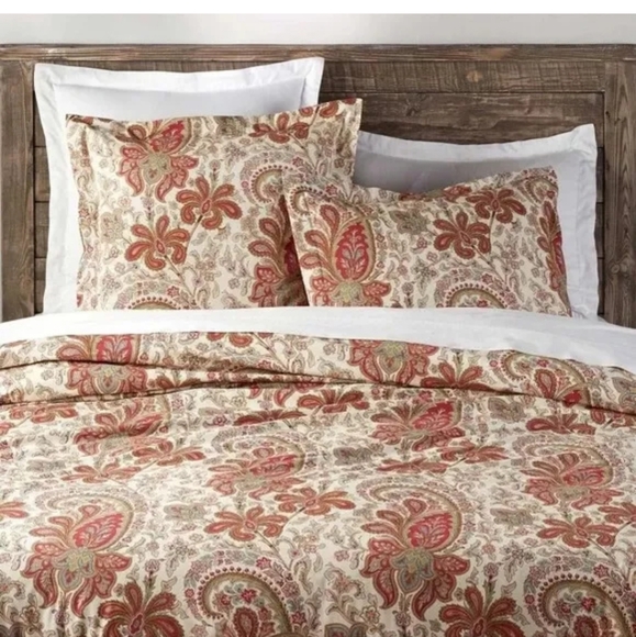 Pottery Barn Comforters King